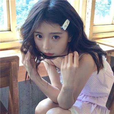 她不知道那些鸟的名字